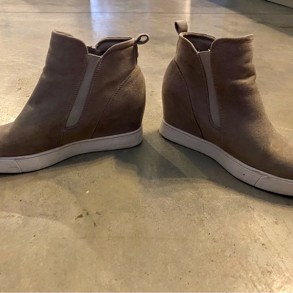 Anne Klein wedge sneakers - Picture 3 of 4